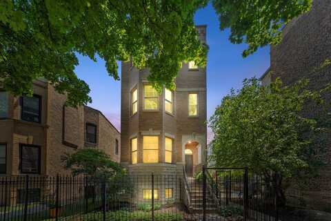 1041 N Leavitt Street, Chicago, IL 60622