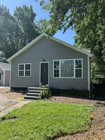 5309 Cleveland Drive, McHenry, IL 60050