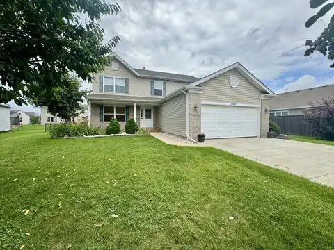 10927 Braemar Parkway E, Huntley, IL 60142