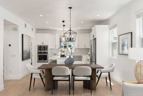 608 Malibu, Costa Mesa, CA 92627