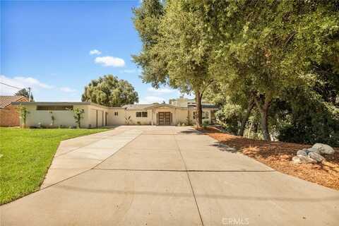 30777 E Sunset Drive S, Redlands, CA 92373