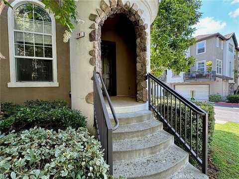 19 Kenilworth Lane, Aliso Viejo, CA 92656