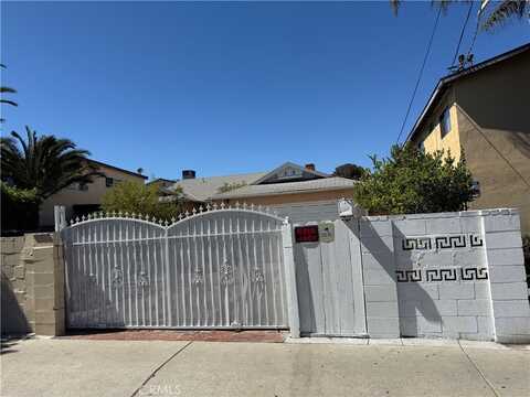 11457 Oxnard Street, North Hollywood, CA 91606