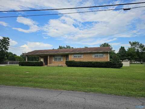 1850 Peach Orchard Road NW, Hartselle, AL 35640