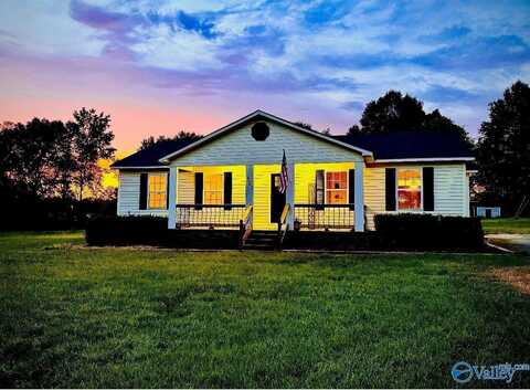 321 County Road 318, Trinity, AL 35673