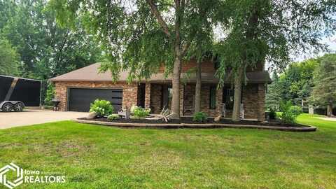 2814 1st Street SW, Mason City, IA 50401
