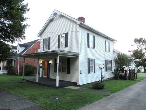 146 Barbour Street, Buckhannon, WV 26201