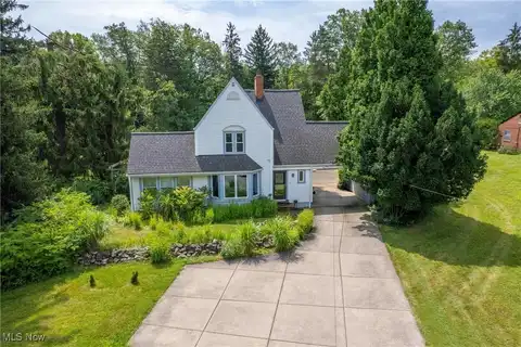 8700 Fitzwater Road, Brecksville, OH 44141