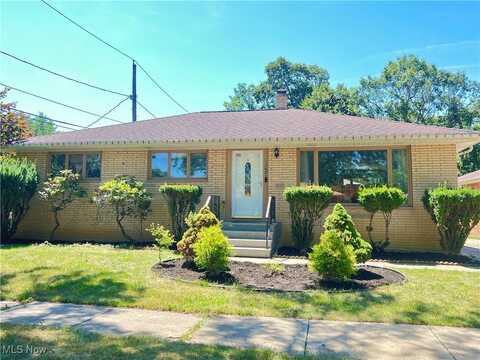 10401 Glen Daniel Circle, Brooklyn, OH 44144