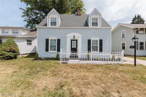 59 E 221 Street, Euclid, OH 44123