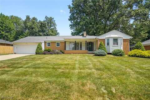 3215 Stanley Road, Fairlawn, OH 44333