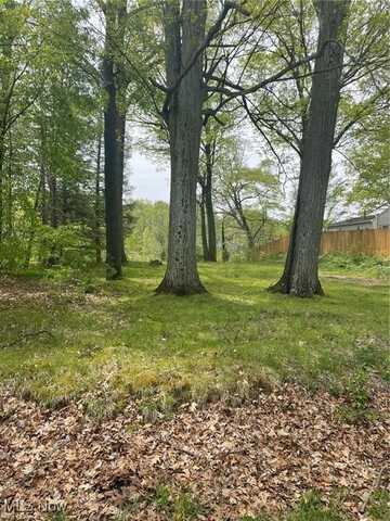 1470 Mac Drive, Stow, OH 44224