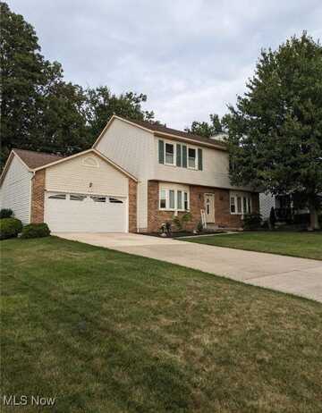 757 Camden Lane, Brunswick, OH 44212