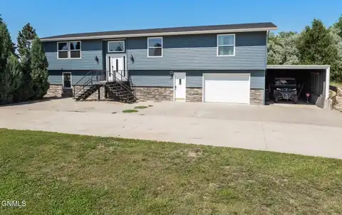 30 70th Street East, Williston, ND 58801