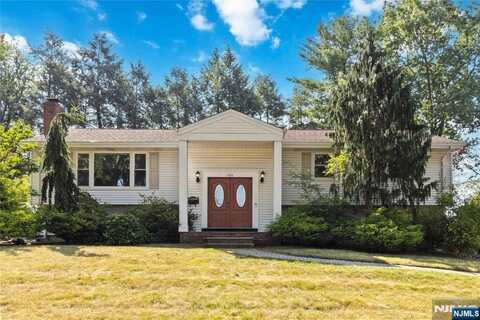 494 Salem Street, Paramus, NJ 07652