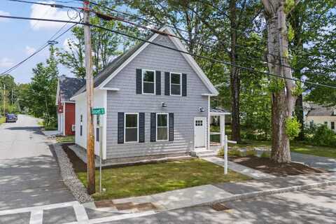 40 Rush Road, Henniker, NH 03242
