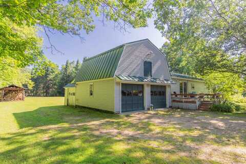 71 Mays Way, Tamworth, NH 03890