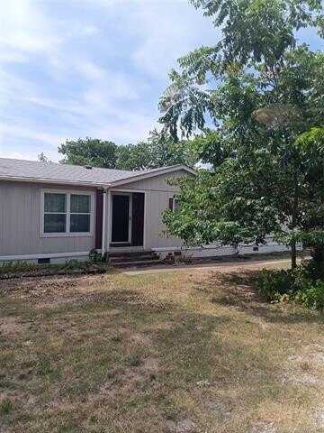 33 E Center Street, Salina, OK 74365