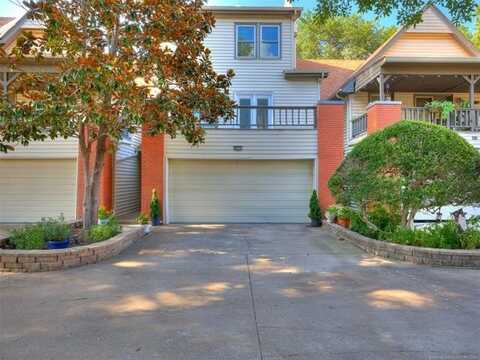 4822 S Quaker Avenue, Tulsa, OK 74105