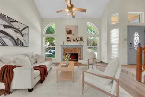 617 Willow Oak Drive, Allen, TX 75002