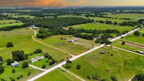 296 Hcr 1424, Covington, TX 76636