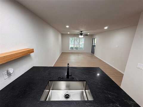 4859 Cedar Springs Road, Dallas, TX 75219