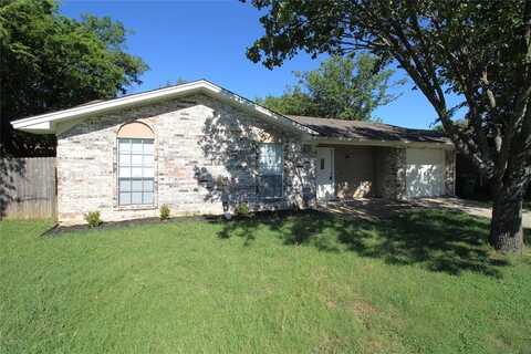 711 Briggs Street, Cedar Hill, TX 75104