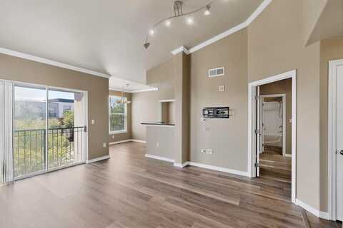 330 Las Colinas Boulevard E, Irving, TX 75039