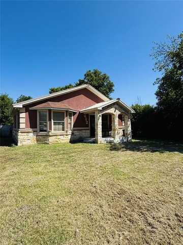 602 Poindexter Avenue, Cleburne, TX 76033
