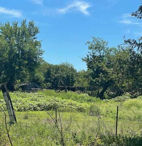 918 S Ellis Street, Groesbeck, TX 76642