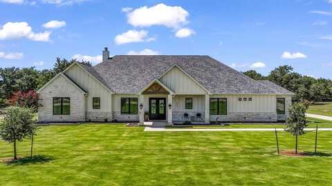 612 Latigo Court, Weatherford, TX 76088