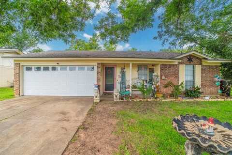 108 Glen Rose Avenue, Cleburne, TX 76033