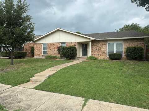 6808 Fryer Street, The Colony, TX 75056