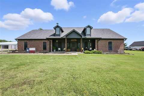 302 County Road 4443, Trenton, TX 75490