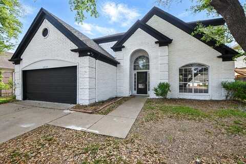6833 Lyndale Drive, Watauga, TX 76148