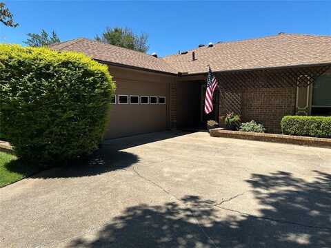 1409 Circle Lane, Bedford, TX 76022