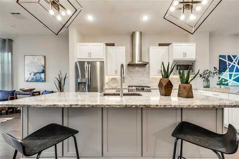 1120 Manacor Lane, Dallas, TX 75212