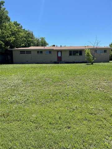 2105 W Pearl Street, Granbury, TX 76048