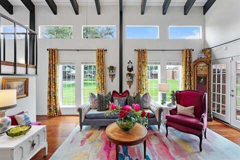 3175 Golden Oak, Farmers Branch, TX 75234