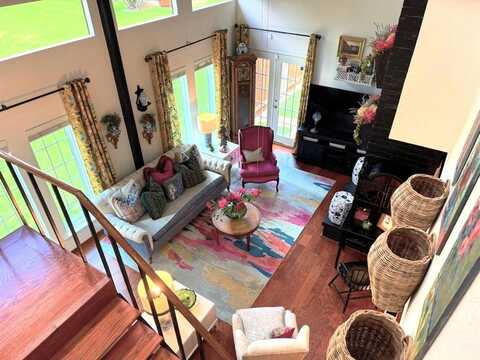3175 Golden Oak, Farmers Branch, TX 75234