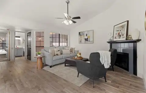 310 Navarro Lane, Grand Prairie, TX 75052
