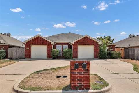 5724 Swords Drive, Fort Worth, TX 76137