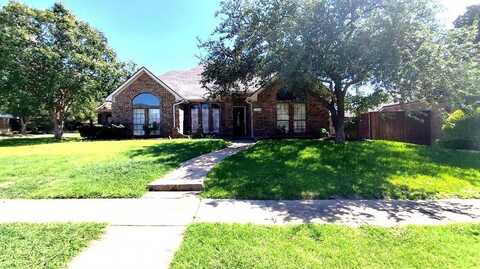 2128 Usa Drive, Plano, TX 75025