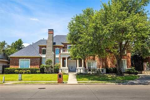 17431 Woods Edge Drive, Dallas, TX 75287