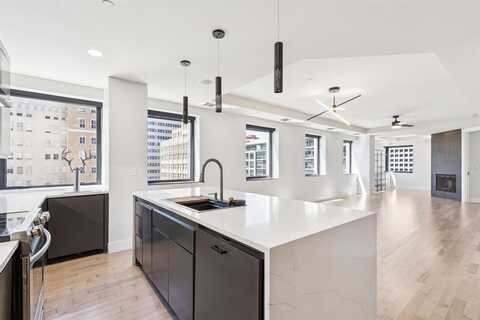 1505 Elm Street, Dallas, TX 75201