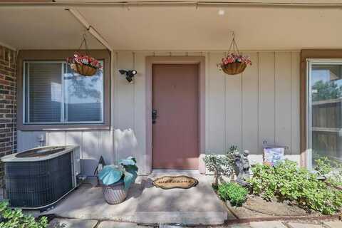 2700 Stonehaven Court, Irving, TX 75038