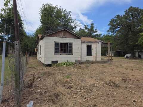 901 E Sears Street, Denison, TX 75021