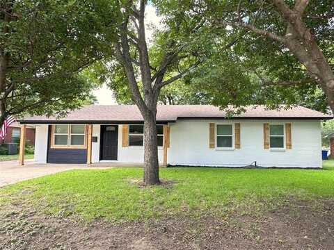 312 SW Gamble Street, Burleson, TX 76028