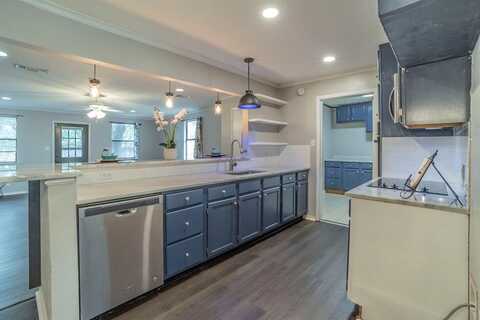 604 SE 27th Avenue, Mineral Wells, TX 76067