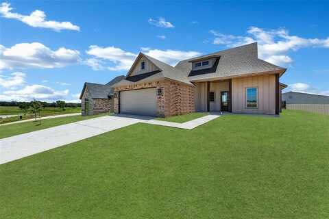 105 Hall Street, Glen Rose, TX 76043